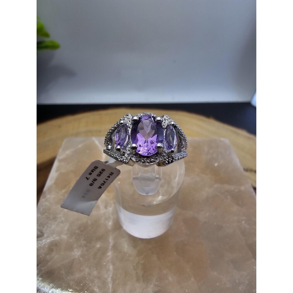 Large stone Amethyst w/ sterling silver platinum finish